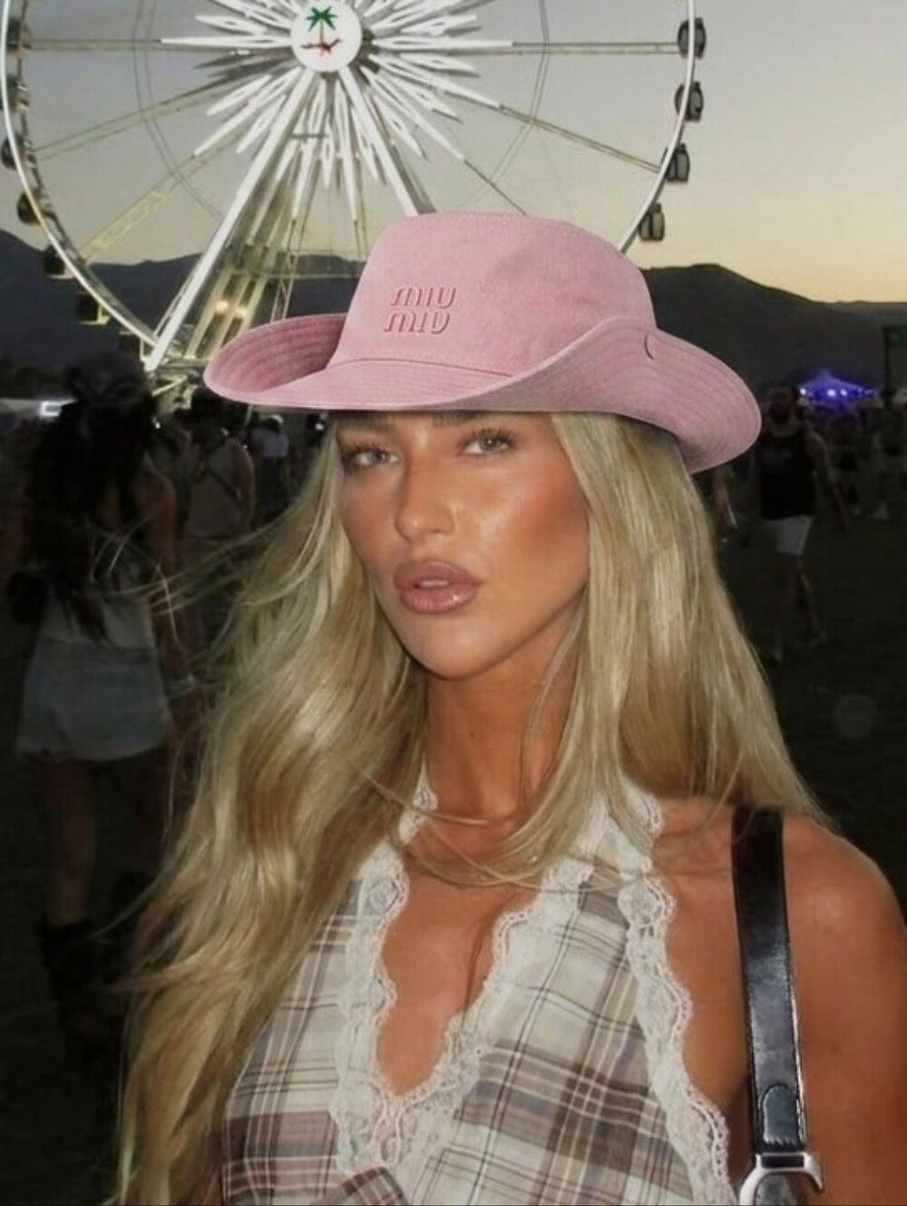 🔥NEW‼️💖 Miu Miu Pink Western Cowboy Hat / Bucket Hat 💖